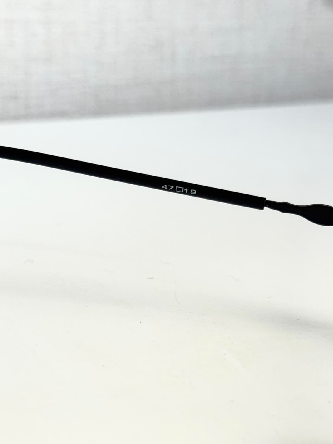 블랙 오발 무광 안경테 상품이미지4