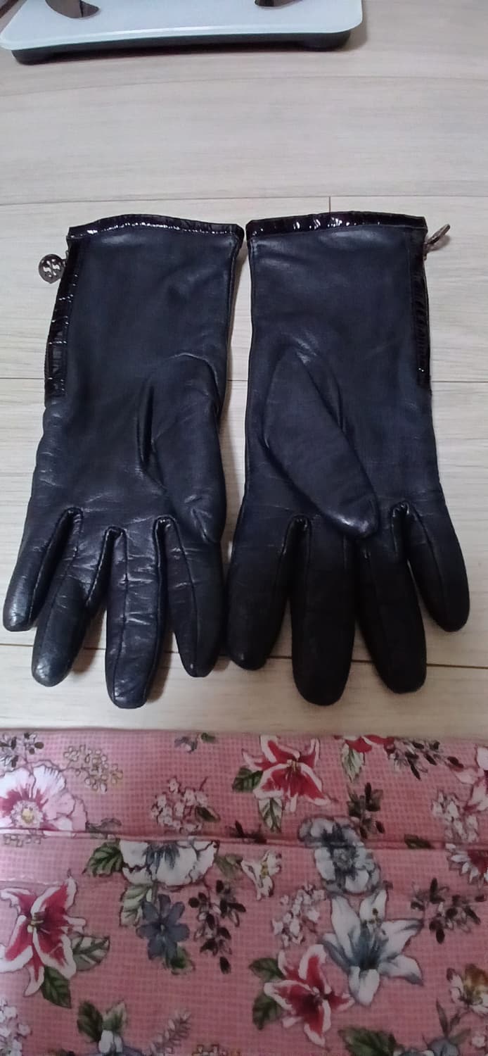 토리버치 여성가죽장갑  상품이미지1