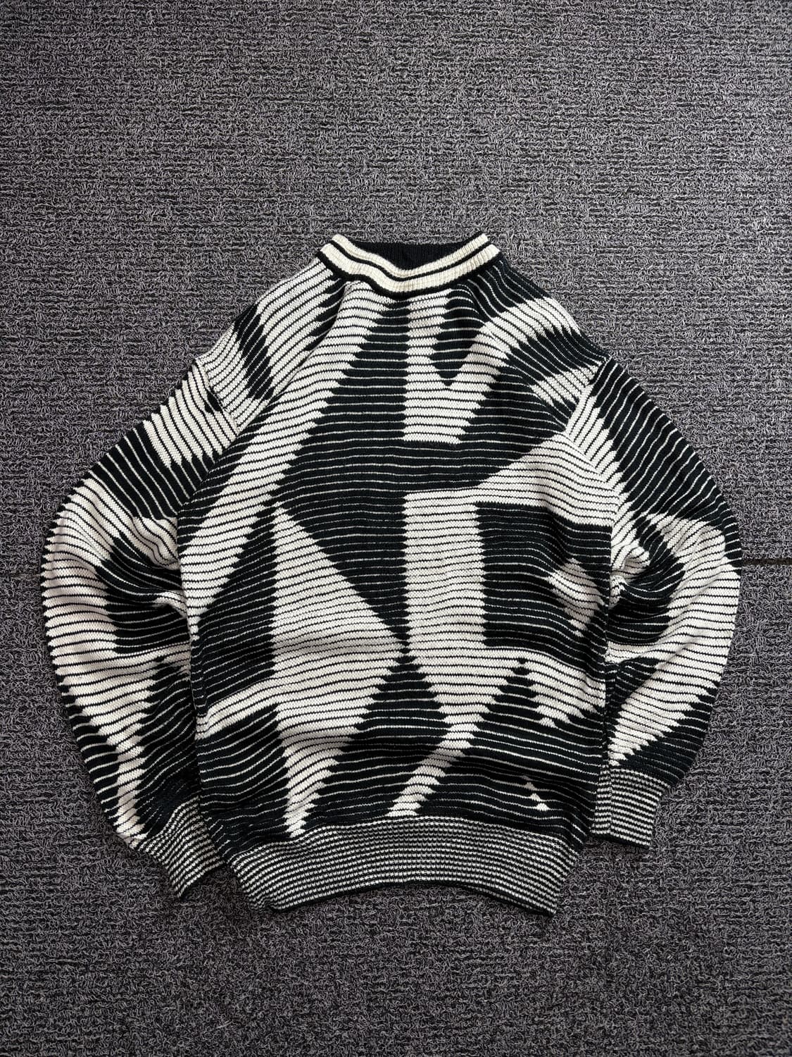 OAKTON 아카이브 빈티지 패턴 박시핏 스웨터 2130 상품이미지2