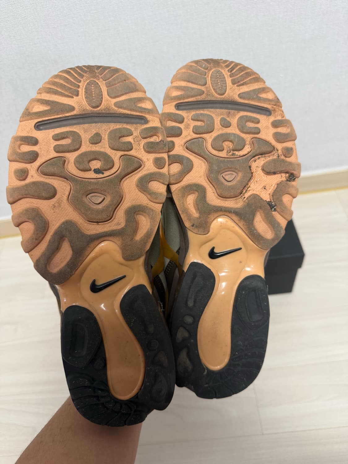 [나이키] 에어 쿠키니 다크초콜릿 275 상품이미지4