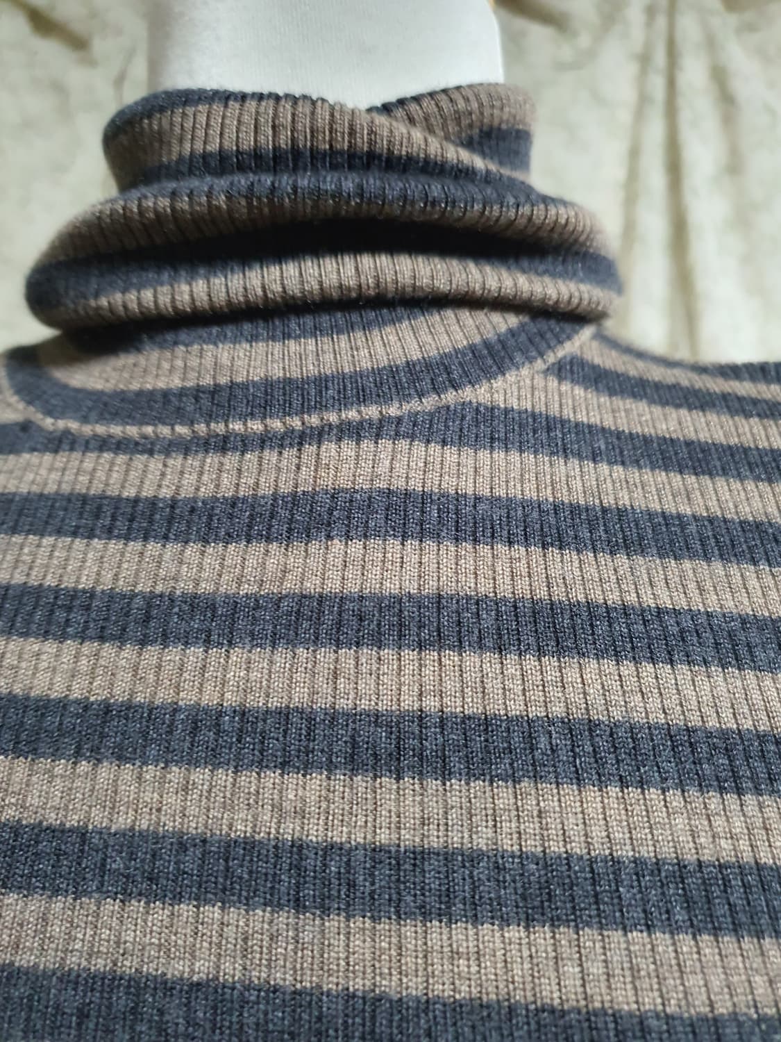 [일본빈티지] 줄무늬 골지 폴라 니트 상품이미지2