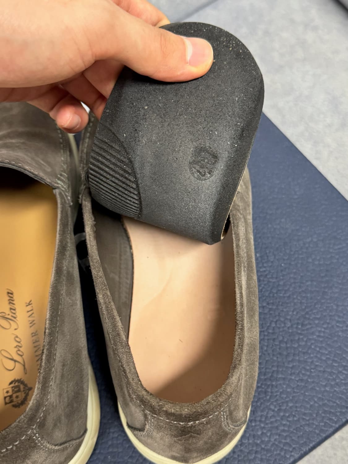 로로피아나 썸머워크 스웨이드 로퍼 브라운 40 상품이미지7