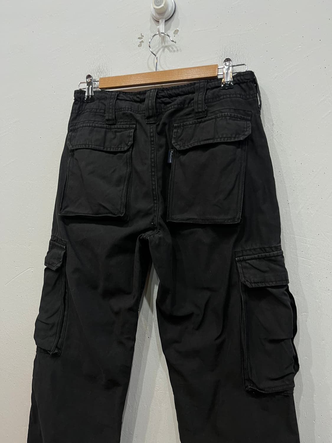 Halation JPN 워시드 블랙 카고팬츠  상품이미지4