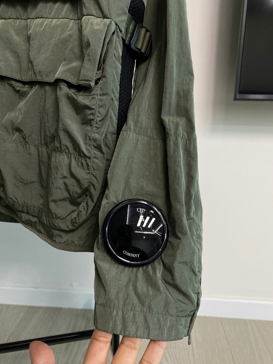cp컴퍼니 24시즌  크롬r 유틸리티 자켓  상품이미지4