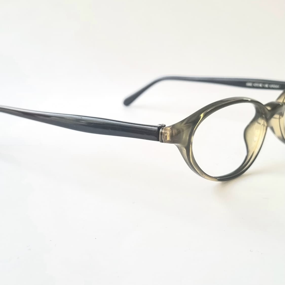 데드스탁 캣아이 투명카키 뿔테 안경테 1619 상품이미지7