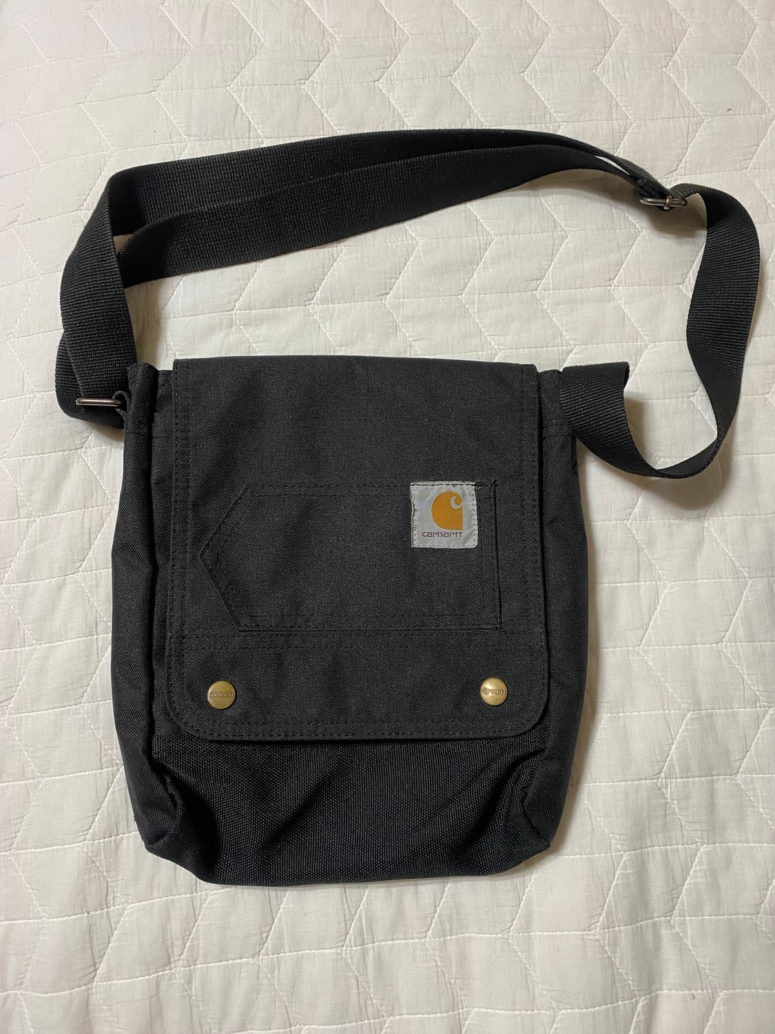 칼하트 크로스백 상품이미지1