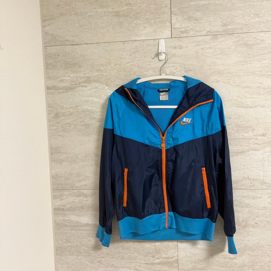 나이키 바람막이 상품이미지2