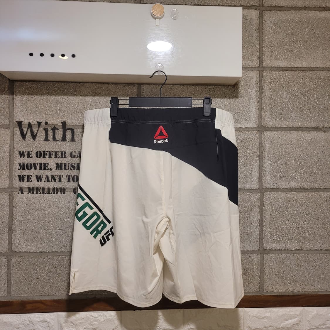 리복 UFC 맥그리거 쇼츠 38 상품이미지3