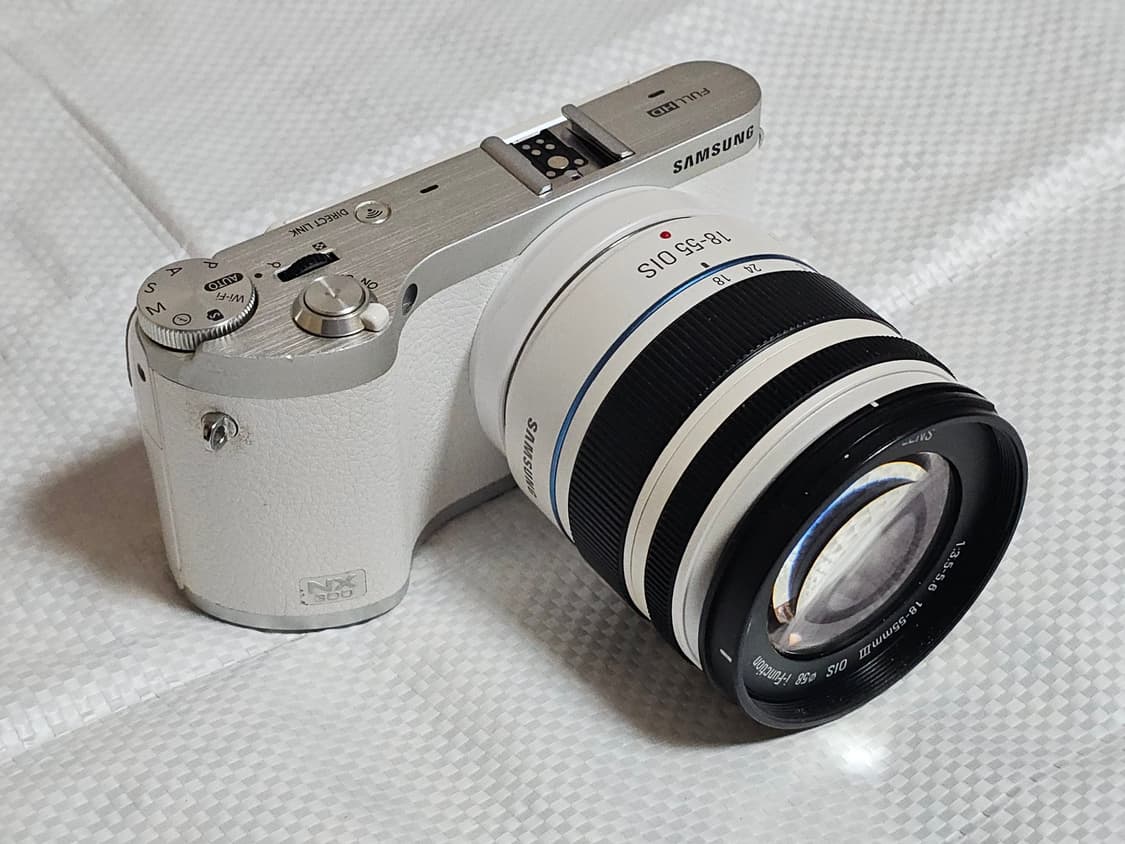 삼성 NX300 미러리스 카메라 상품이미지2