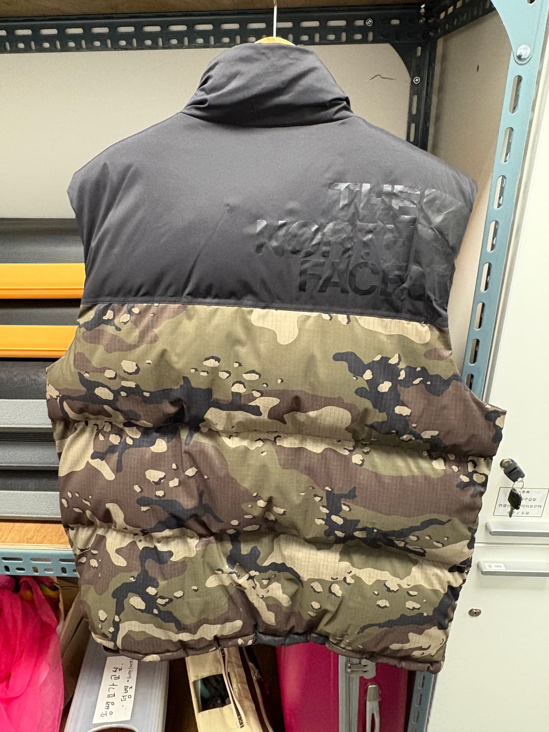 노스페이스 카모 패딩베스트 상품이미지2