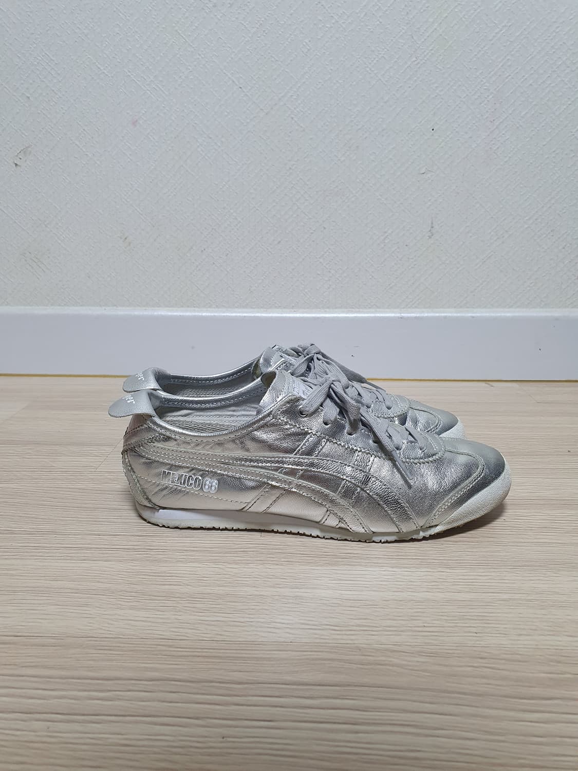 오니츠카타이거 멕시코66 실버 오프 화이트 240 상품이미지1