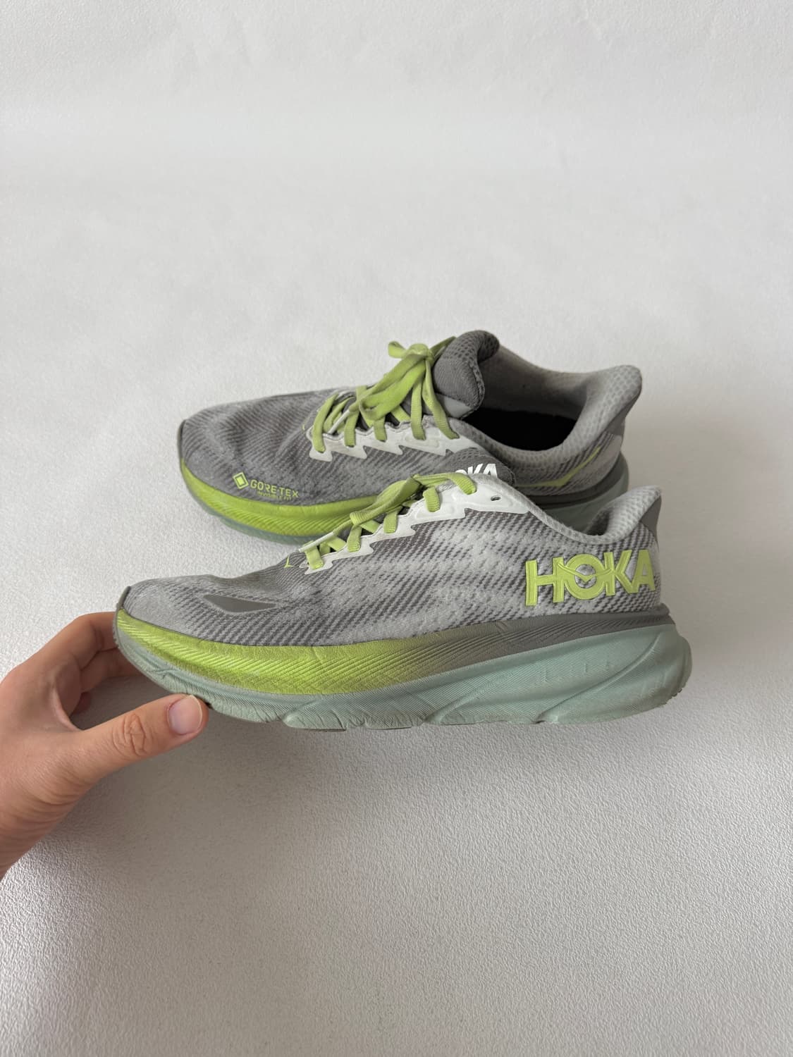 [250]호카(HOKA) 고어텍스 런닝화 상품이미지1