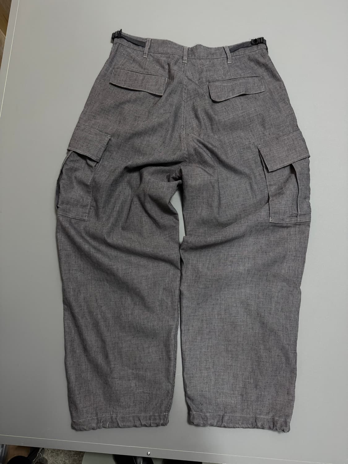 저널스탠다드 차콜컬러 폴리에스터 린넨 혼방 루즈 파라슈트 팬츠 상품이미지7