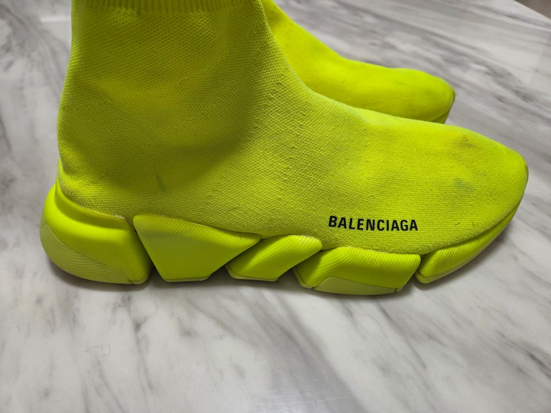 발렌시아가 스피드 2.0 네온 스니커즈 상품이미지3