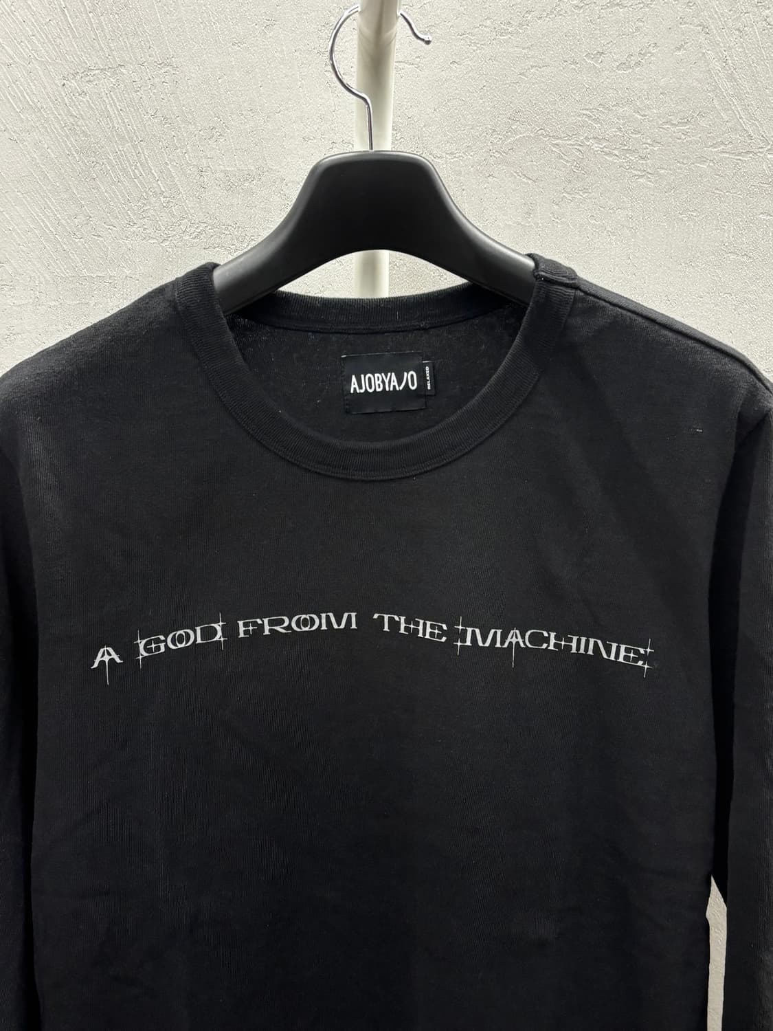 아조바이아조 블랙 롱슬리브 릴랙스드핏 상품이미지3