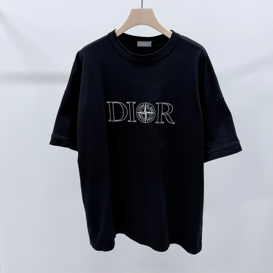 [S+급/L] 24ss 디올 x 스톤아일랜드 로고 반팔 티셔츠 상품이미지1