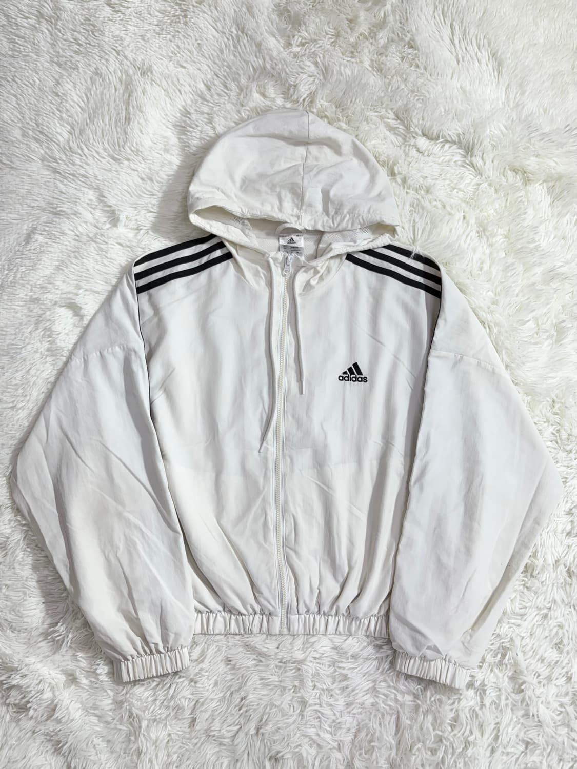아디다스 화이트 오버핏 바람막이  상품이미지3