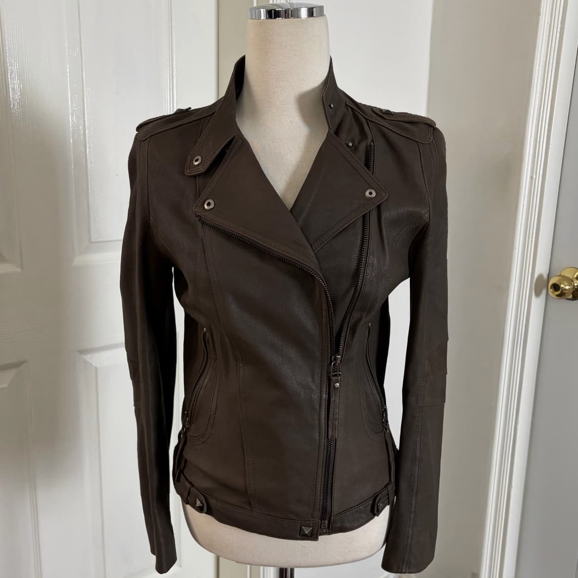 바이크 자켓 브라운 피라미드 스터드 y2k 상품이미지2