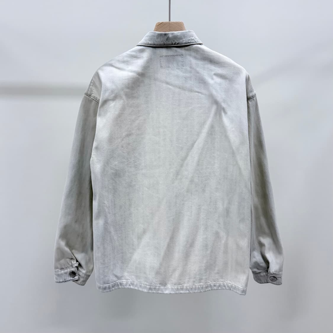 [S급/L] 프라다 삼각로고 포켓 데님 셔츠 자켓 상품이미지5