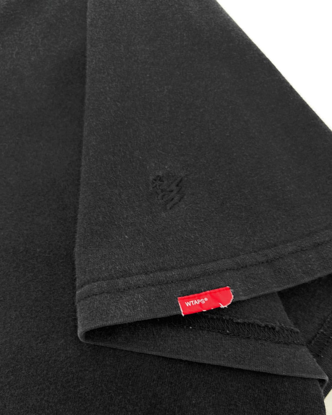 WTAPS 아치로고 반팔 티셔츠 블랙 상품이미지4