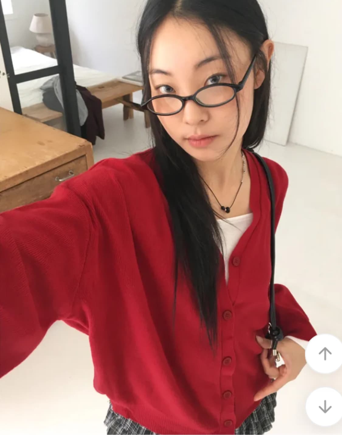 원더원더 아미드 베이직 브이넥 니트 가디건 상품이미지10