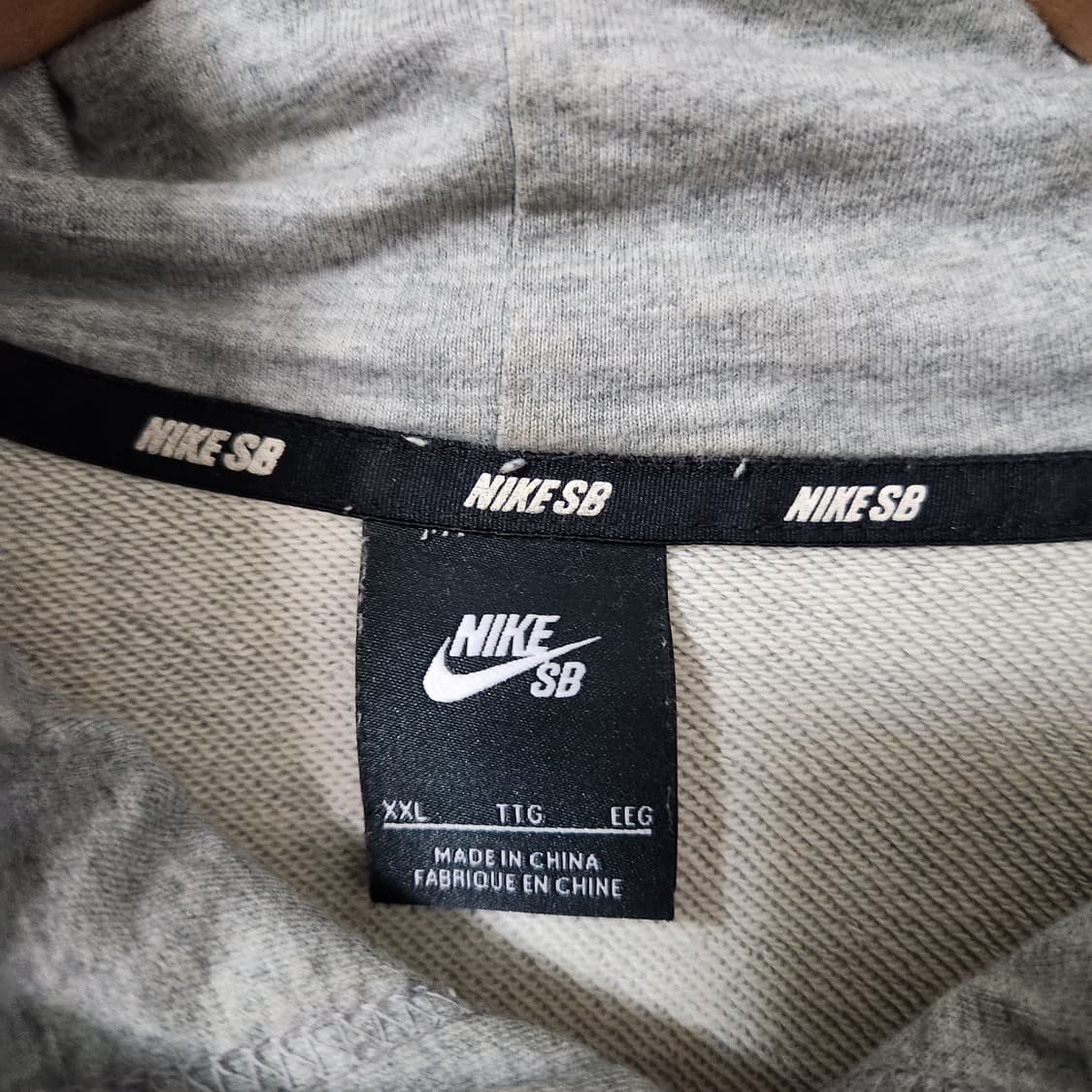 J427 [110] 나이키 SB 후드 티셔츠
 상품이미지2