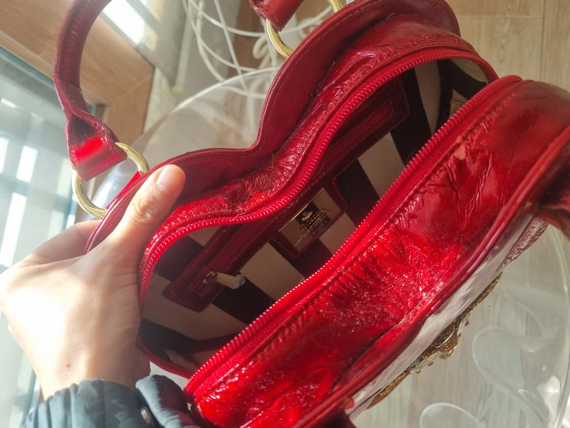 비비안 챈서리 하트백(데미지) 상품이미지5