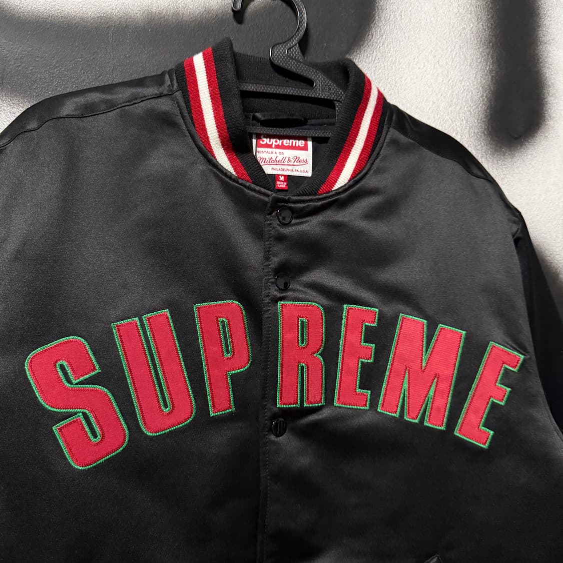 SS21 슈프림 x 미첼 앤 네스 새틴 바시티 자켓 상품이미지5