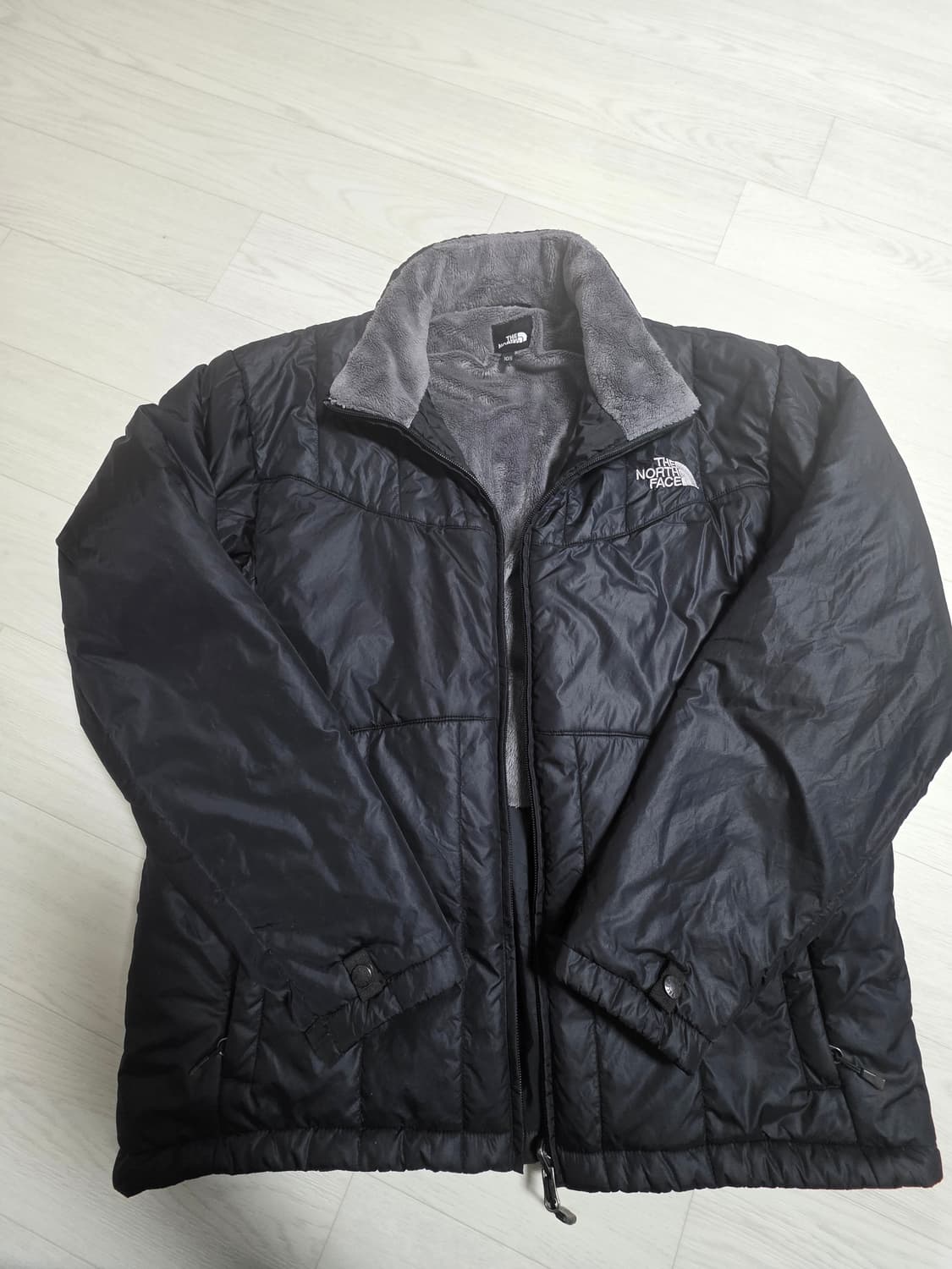 노스페이스 블랙 경량 패딩 자켓 105사이즈 상품이미지5