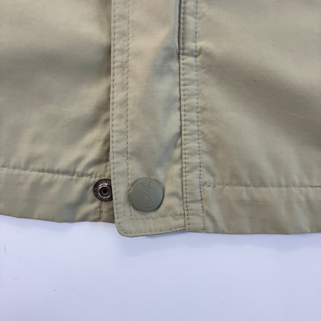 Yves Saint Laurent  입생로랑 자수 폴리쉘 베이지 블루종  상품이미지4