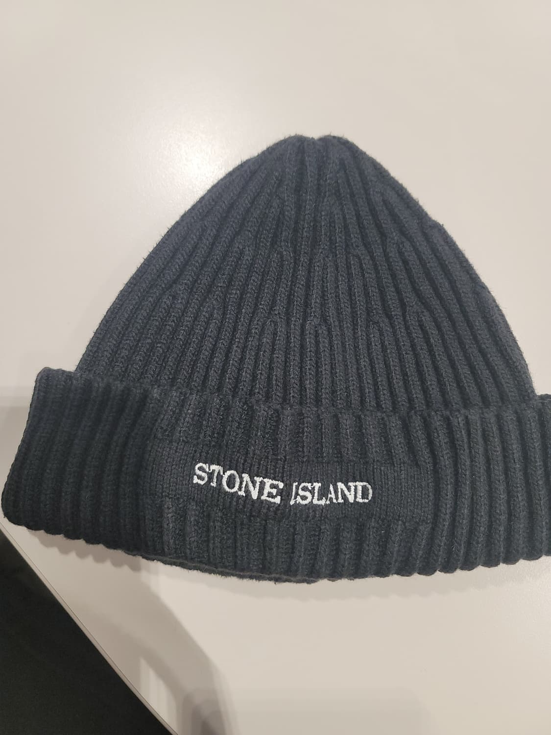 스톤아일랜드 블랙 비니 상품이미지1