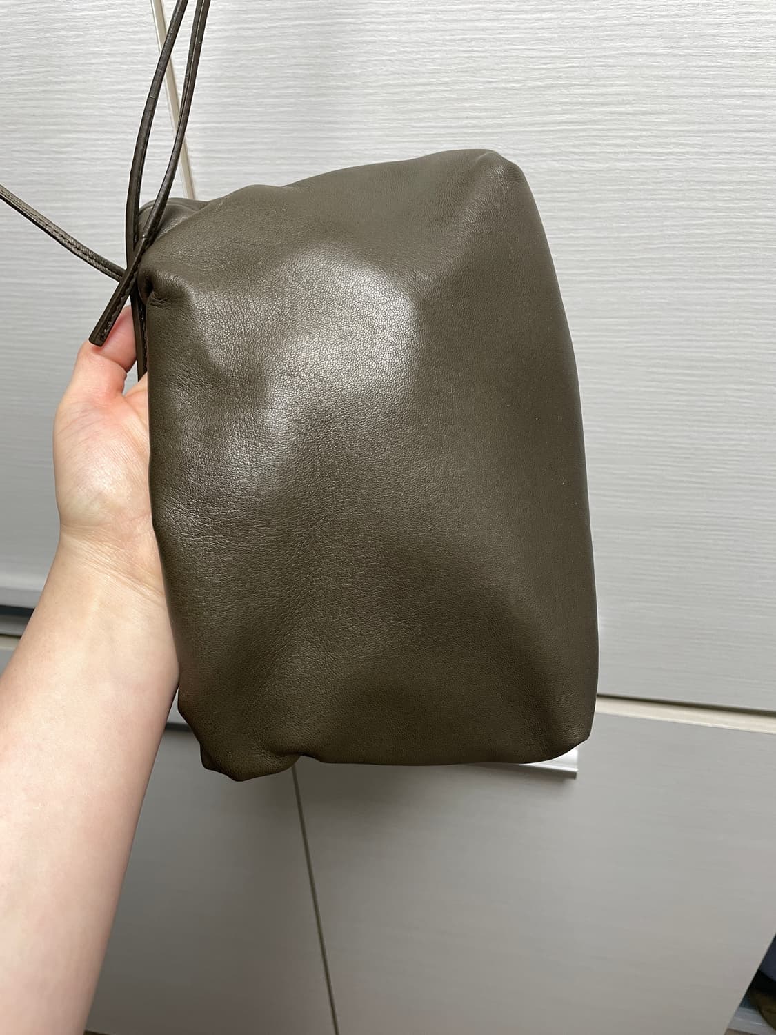 더로우 therow 부어스백 팝니다 상품이미지6