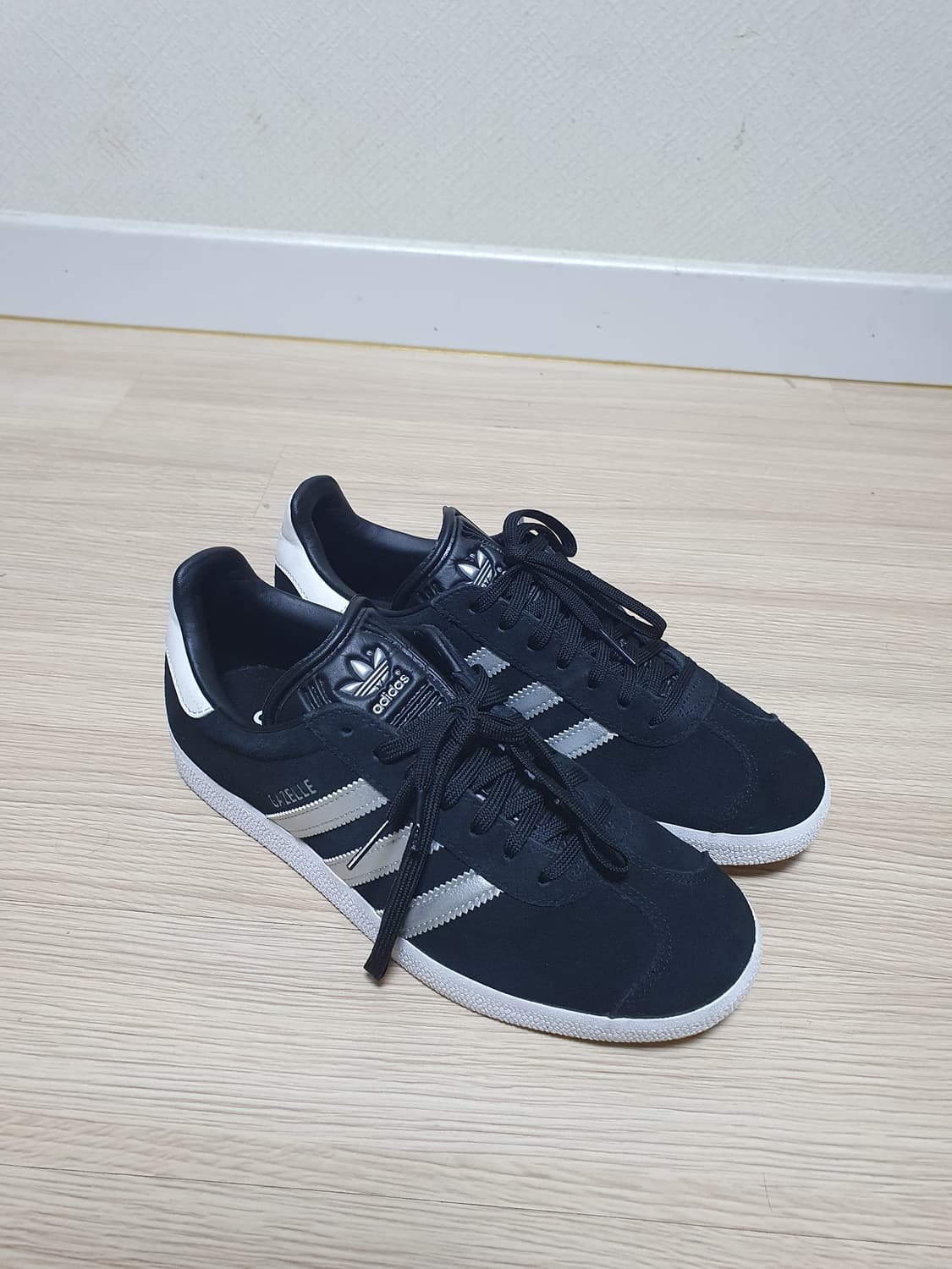아디다스 가젤 스니커즈 245 상품이미지2