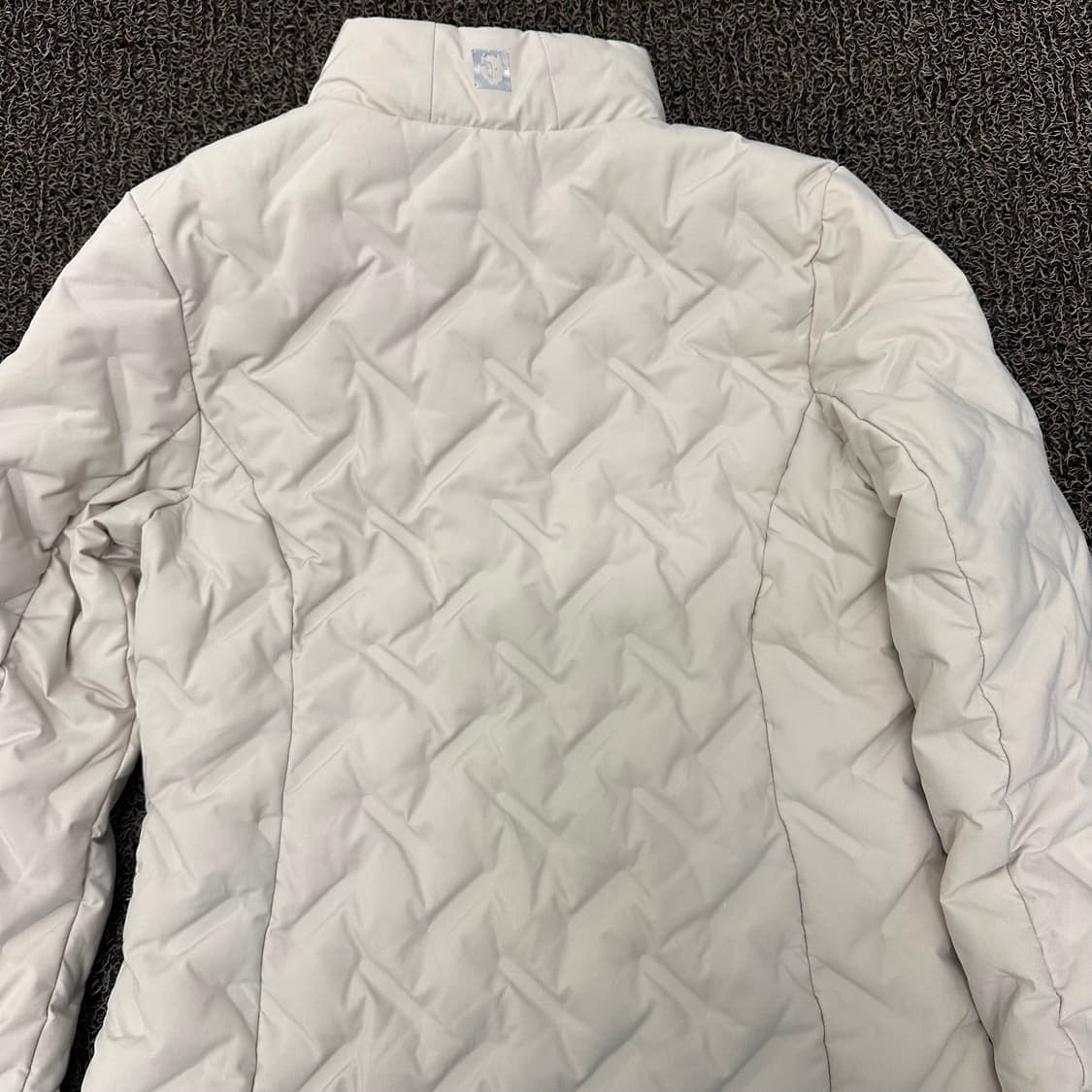 블랙야크 퀄팅 여성 구스다운 패딩 아이보리 90(S) 상품이미지6
