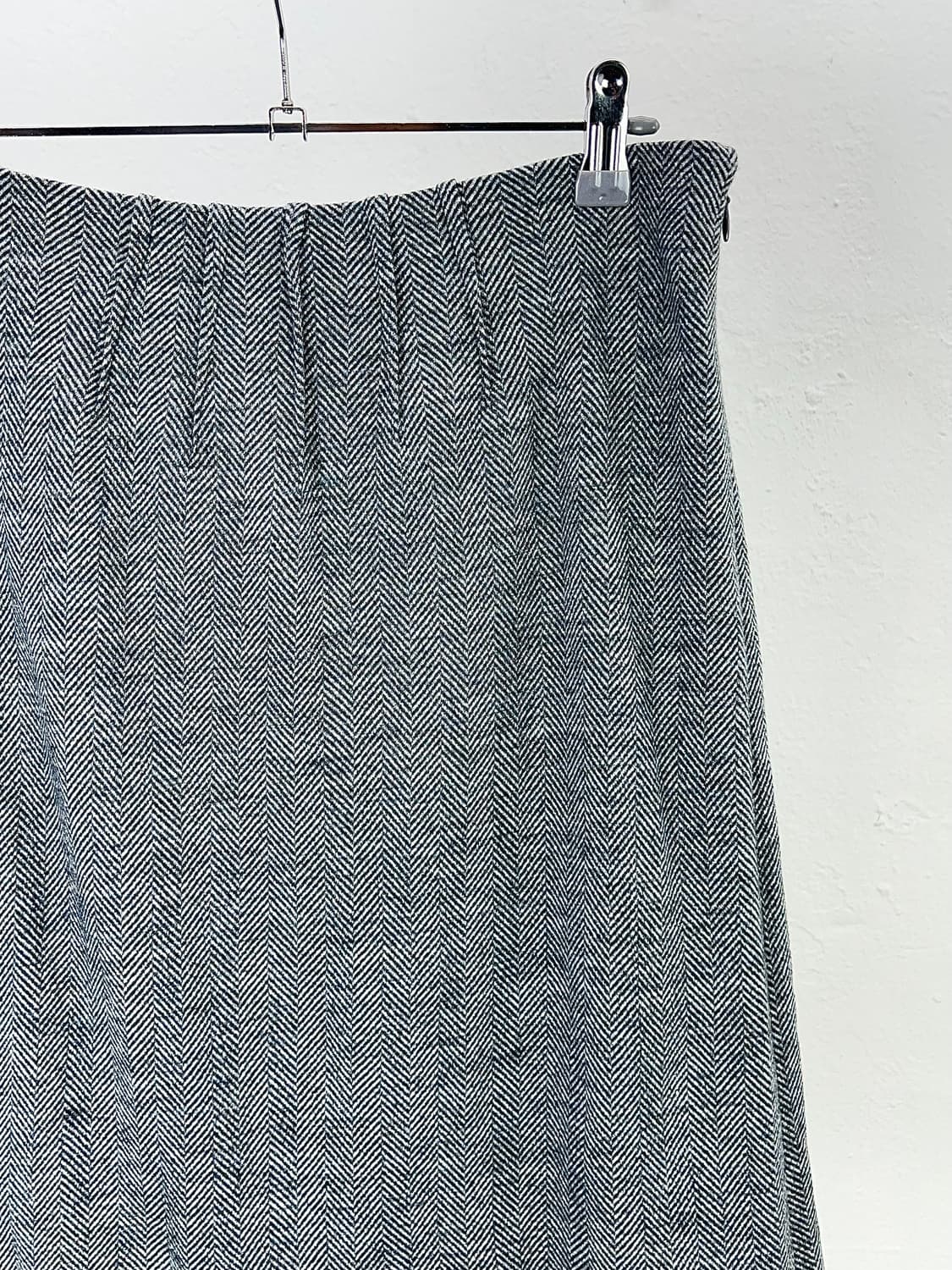 살바토레 페라가모 그레이 펜슬 울 니트 미디 스커트 상품이미지3