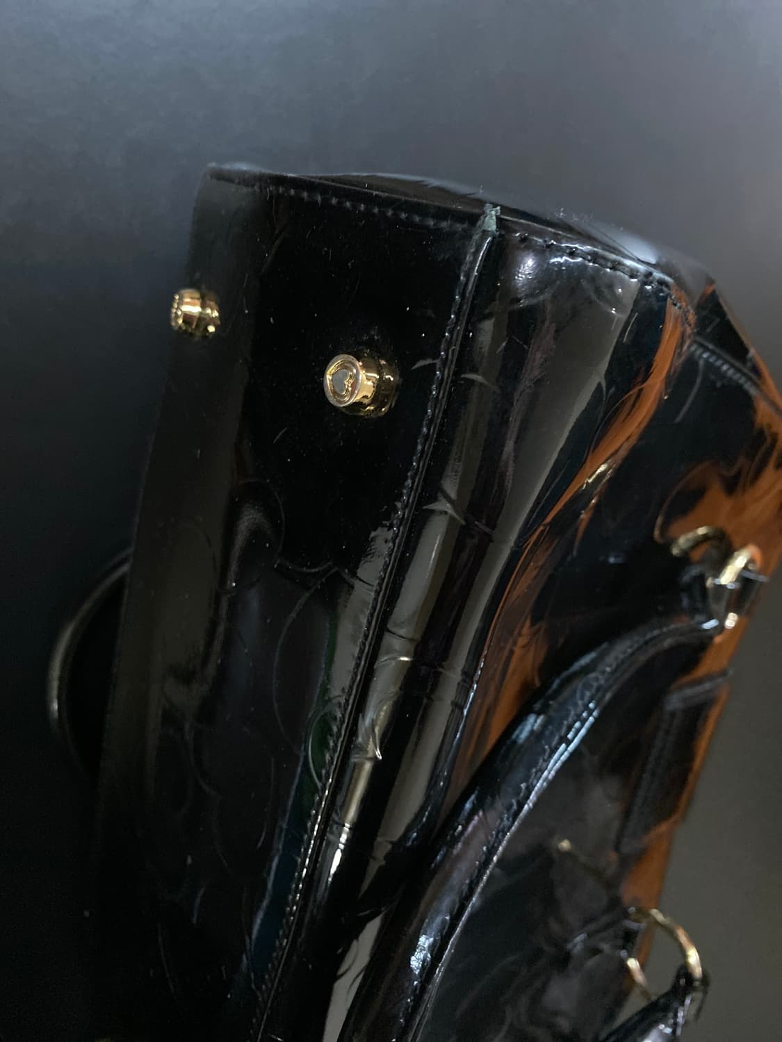 러브캣 하트 엠보 블랙 토트백 상품이미지3