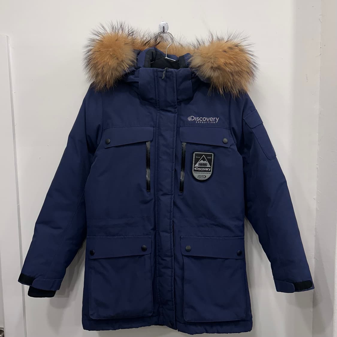 디스커버리 벤쳐포스 덕다운 패치 후드패딩 상품이미지2