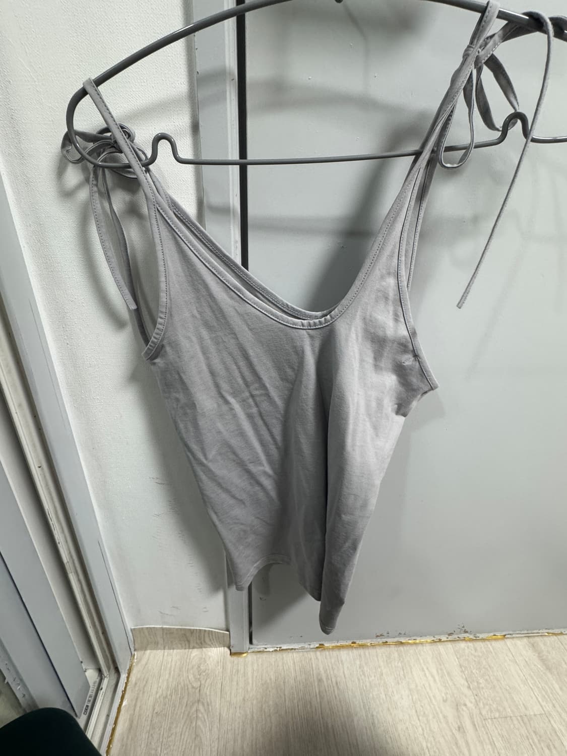 뉴얼린 레이어드 나시 그레이 상품이미지4