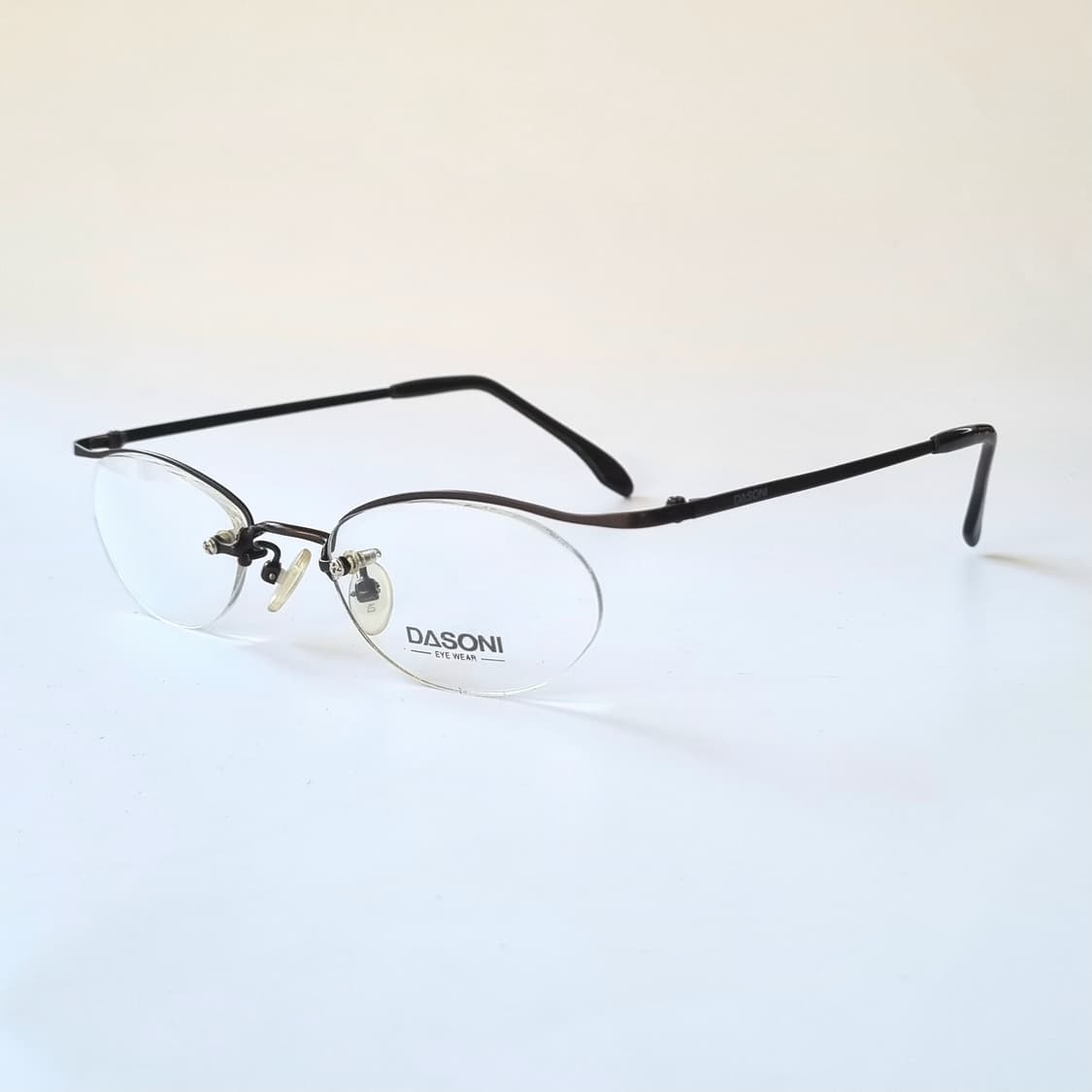 데드스탁 초경량 포인트 무테 안경테 521 상품이미지1