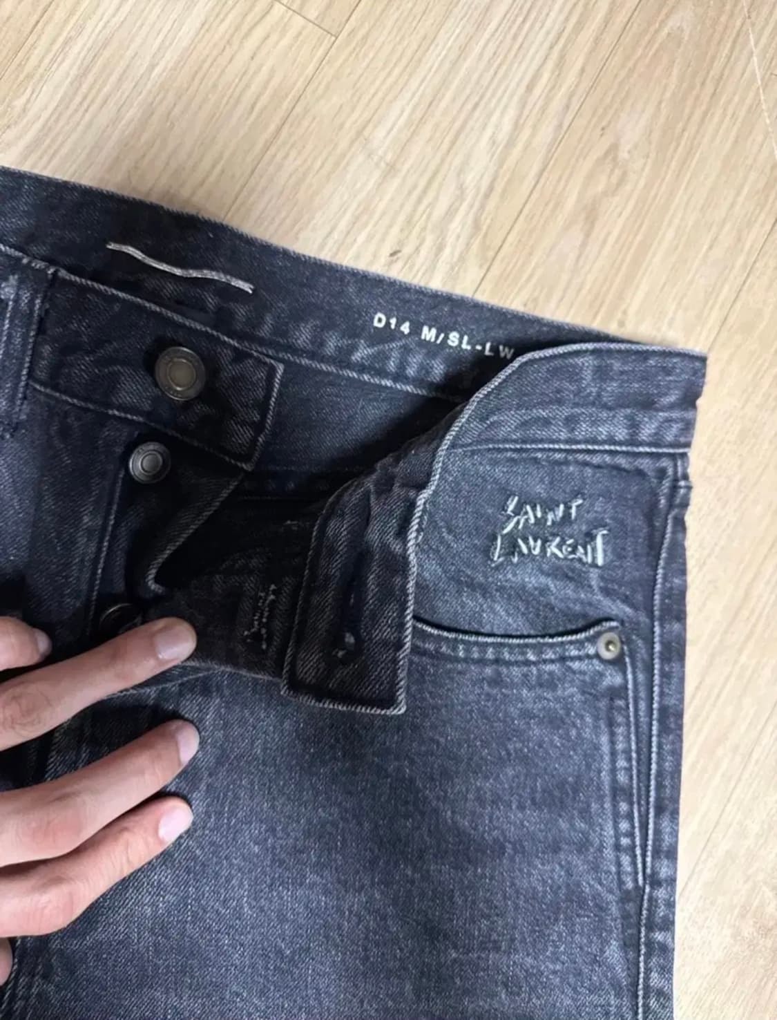 생로랑 블랙 데님 블랙진 상품이미지2