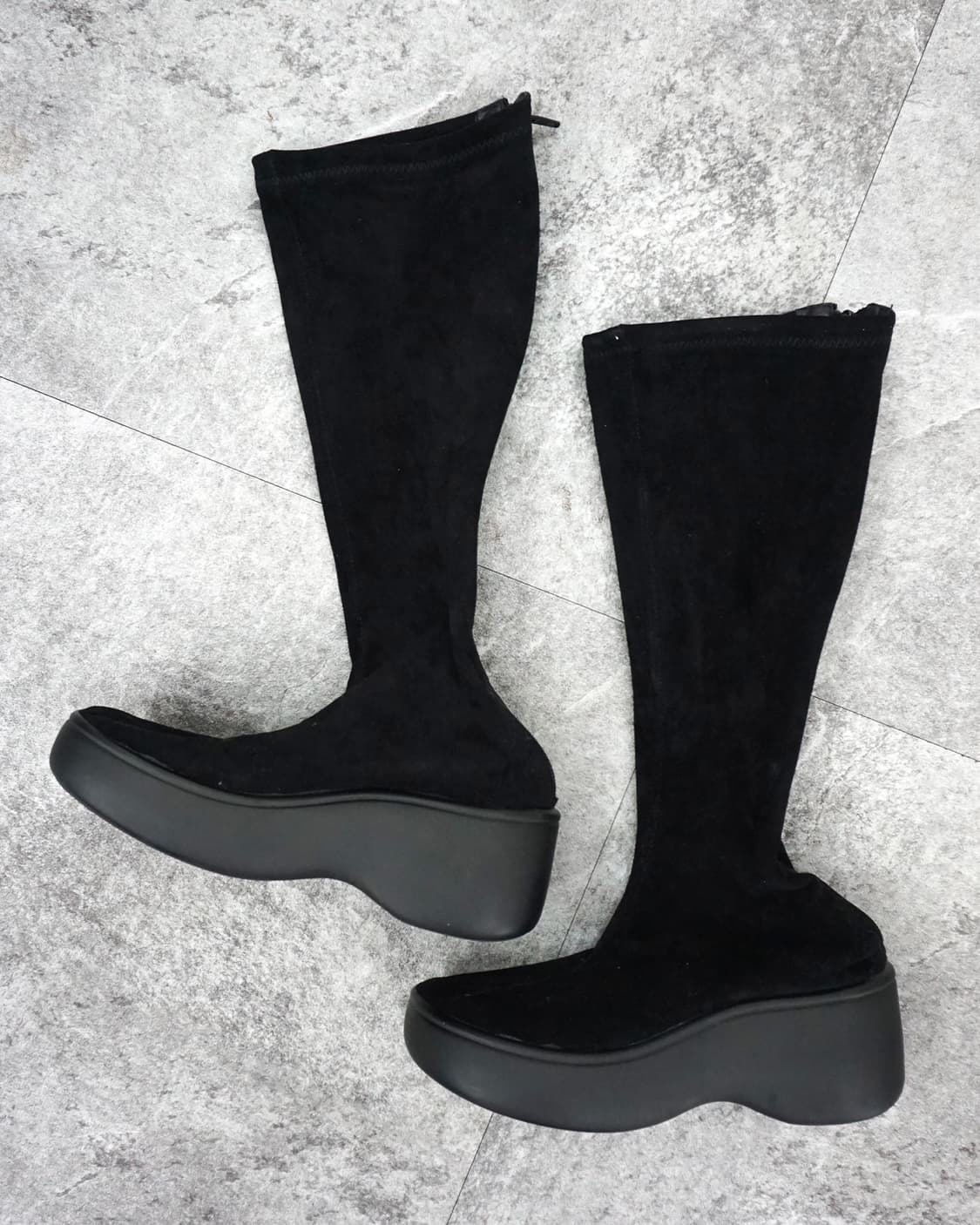 Velvet Slim Boots 상품이미지1