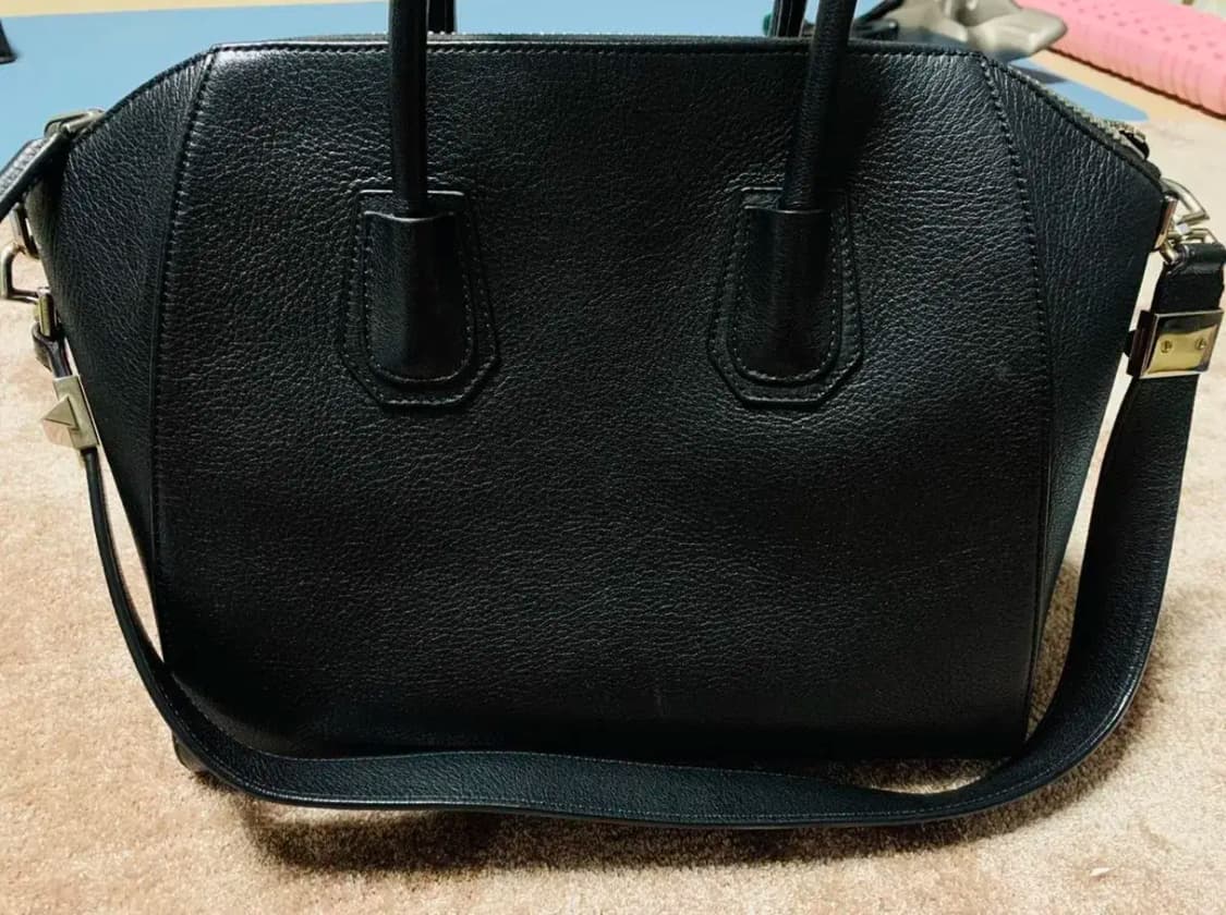 지방시 안티고나 라지 블랙 판매 상품이미지2