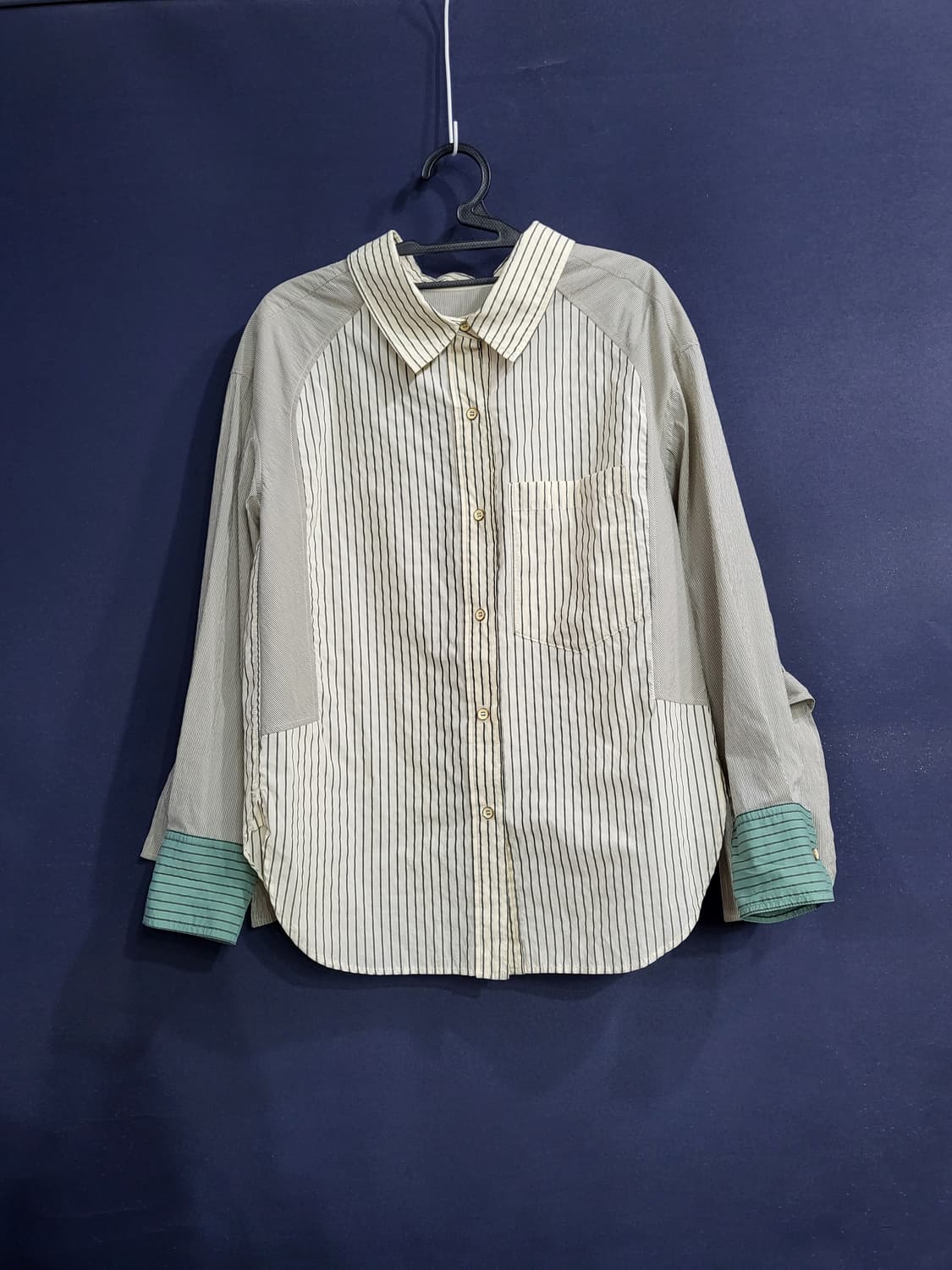 한섬 시스템 스트라이프 시어서커 셔츠블라우스 상품이미지1