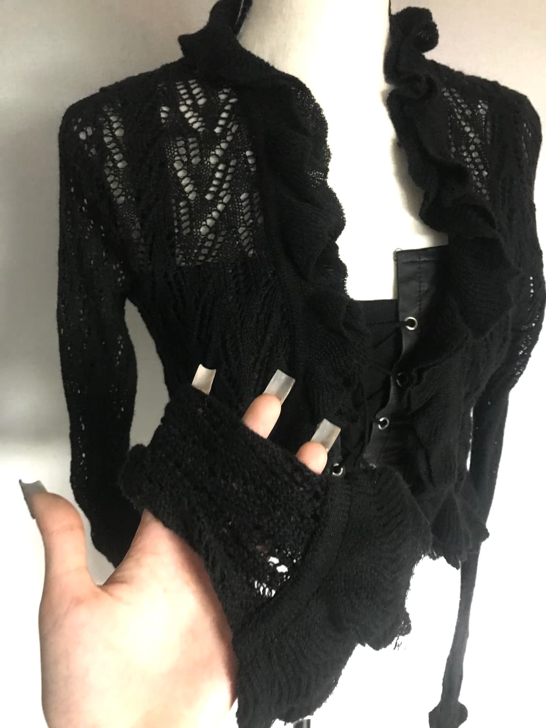 Eyelet Ruffle Open Knit Cardigan 상품이미지2