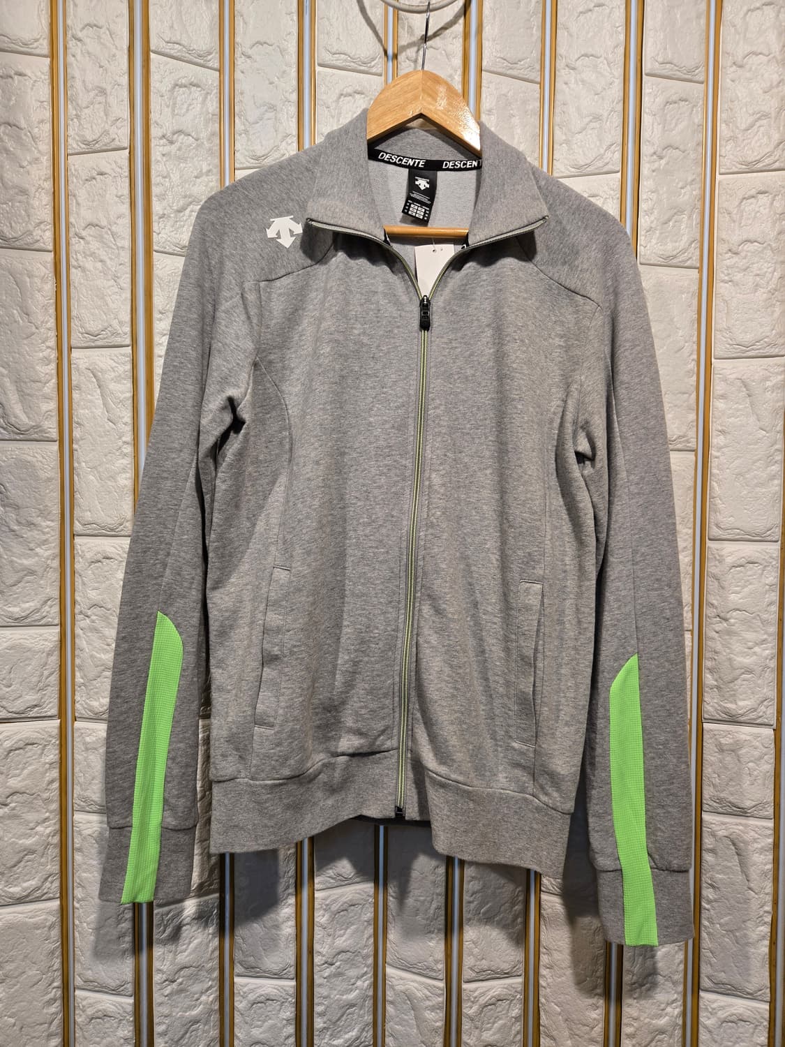 데상트 남성져지 트레이닝상의 95 상품이미지1