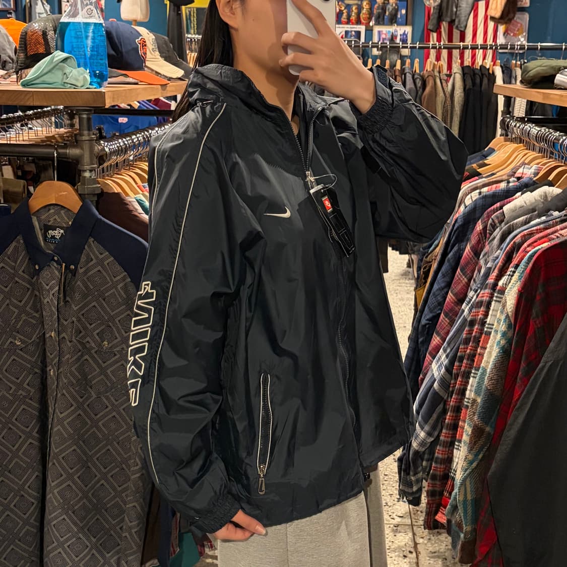 [새상품] nike 나이키 스우시 올드스쿨 바람막이
 상품이미지3