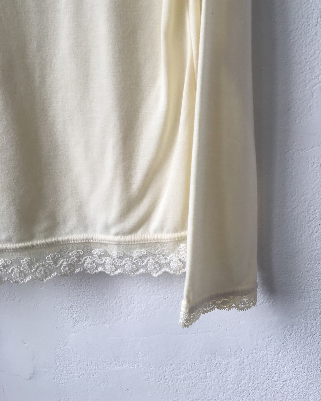 Lace trimming high neck sleeve 상품이미지4