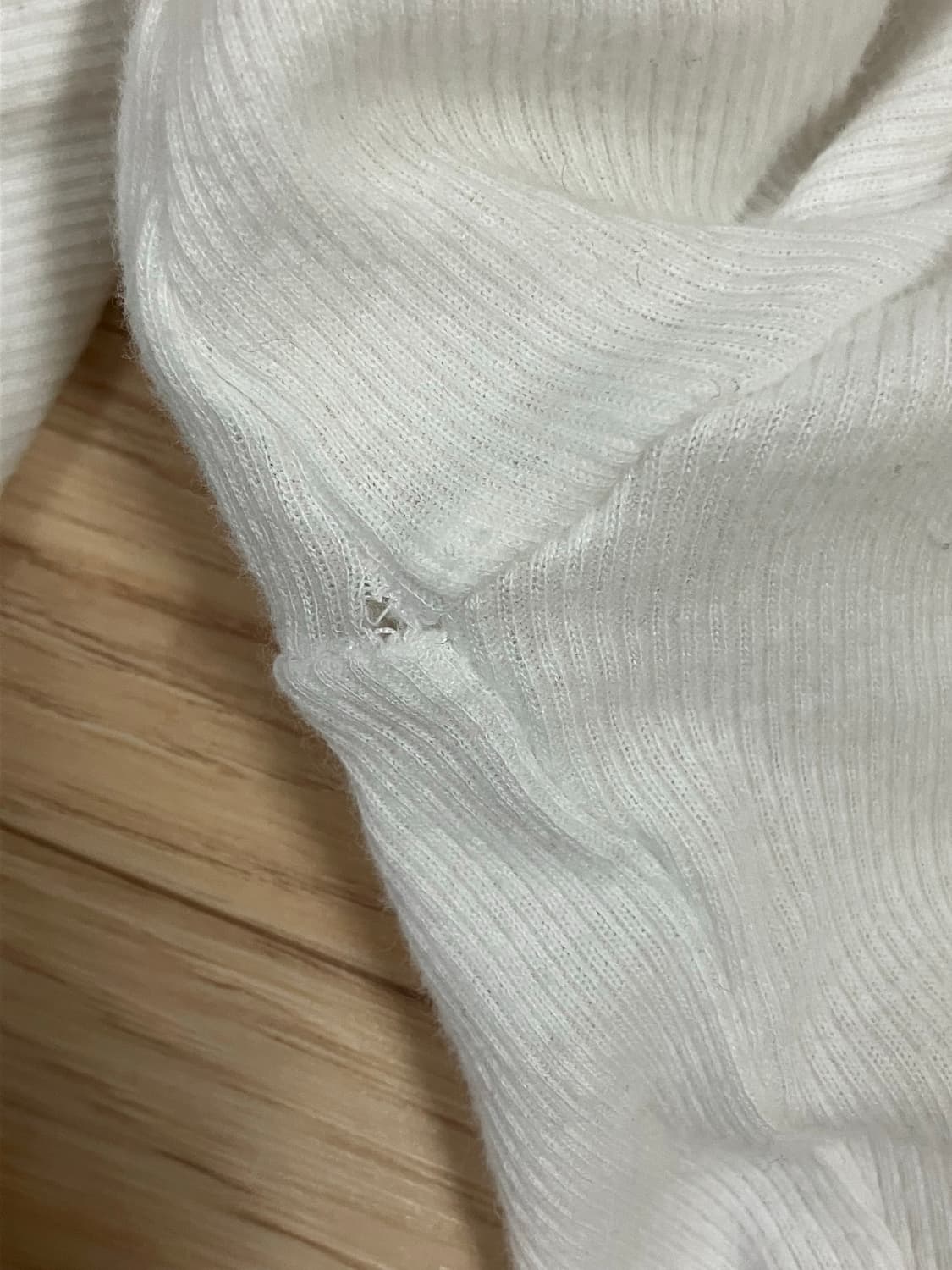 타미힐피거 화이트 헨리넥 긴팔 니트 상품이미지2