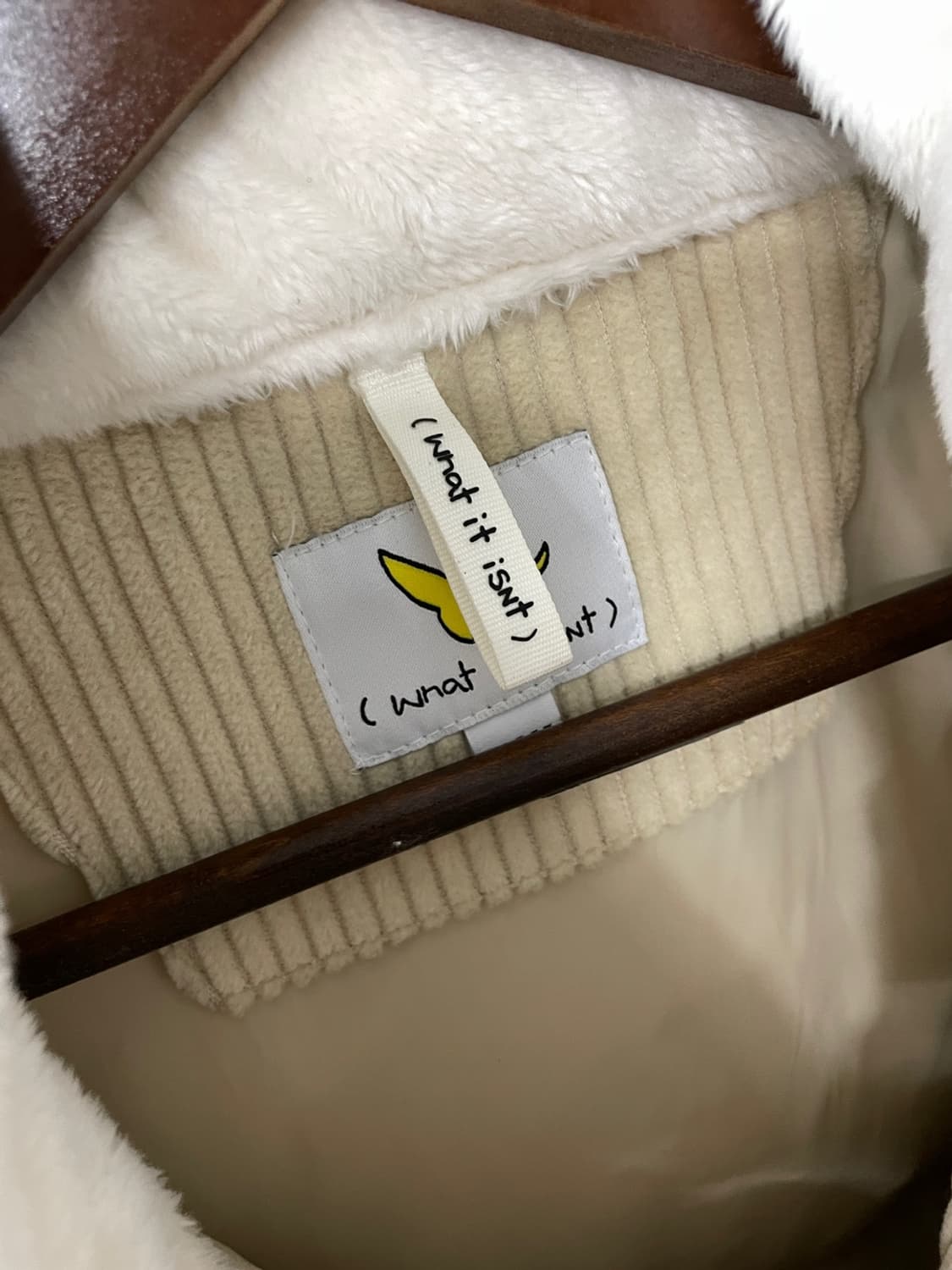 와릿이즌 마크 곤잘레스 코듀로이 패딩  상품이미지6