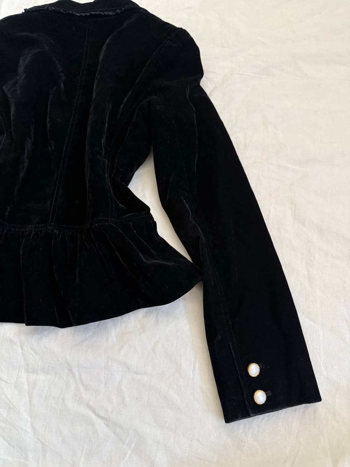 고스로리 공겜여주 벨벳 블랙 자켓 상품이미지6